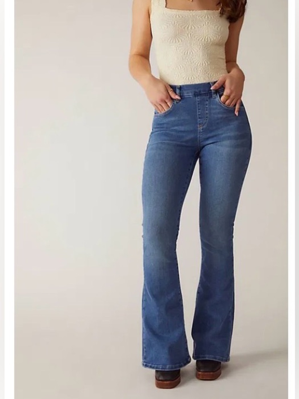 FREE PEOPLE x We The Free CRVY Infinite Stretch Pull-On Flare Jeans size small